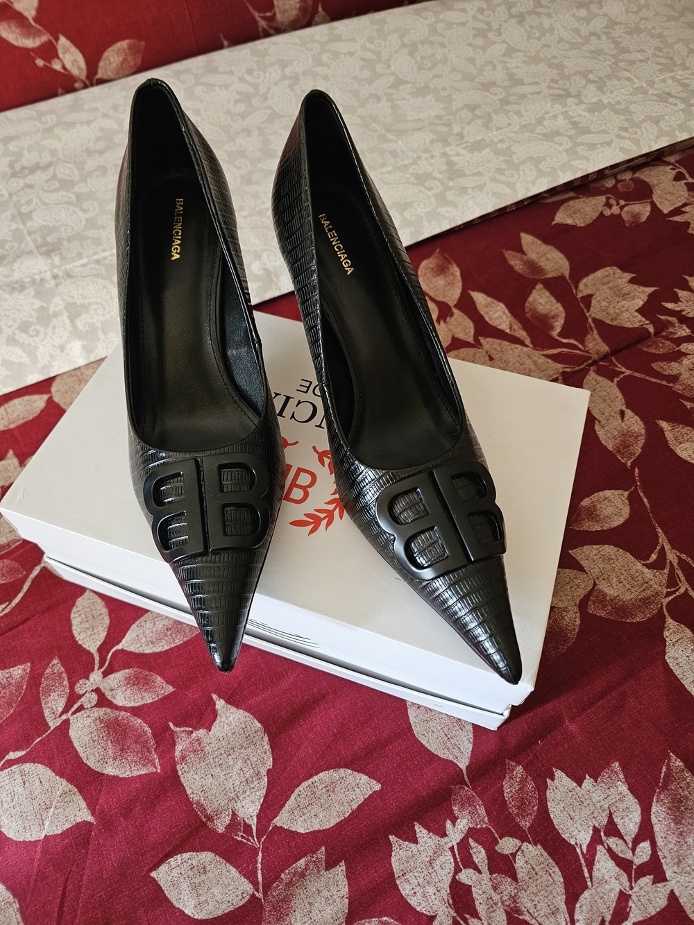 Balenciaga Women's Black Pointed Toe Logo Pumps